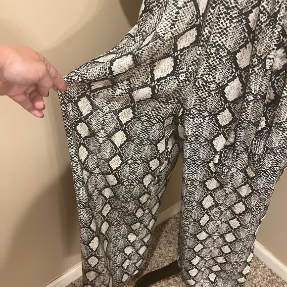 Uncle Frank: Cropped Jumpsuit, Snakeskin, size Medium - Picture 3 of 10